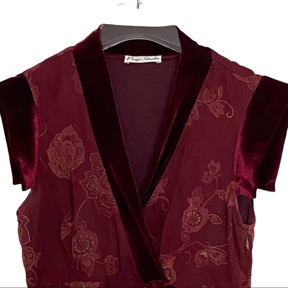 Peep Studio Burgundy Floral V-Neck Dress with Velour Trimming. Size Small - Picture 2 of 5